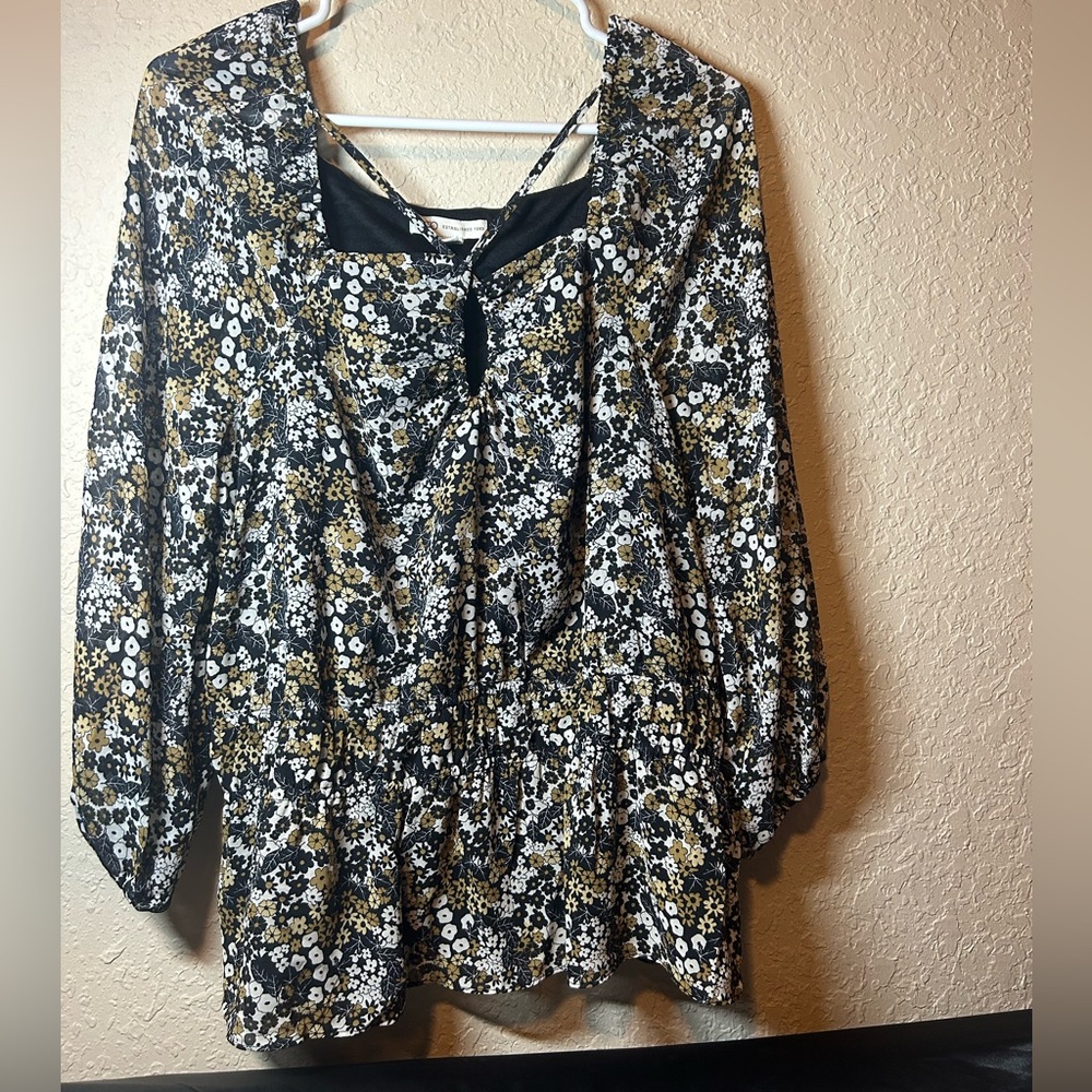 Long sleeve floral blouse